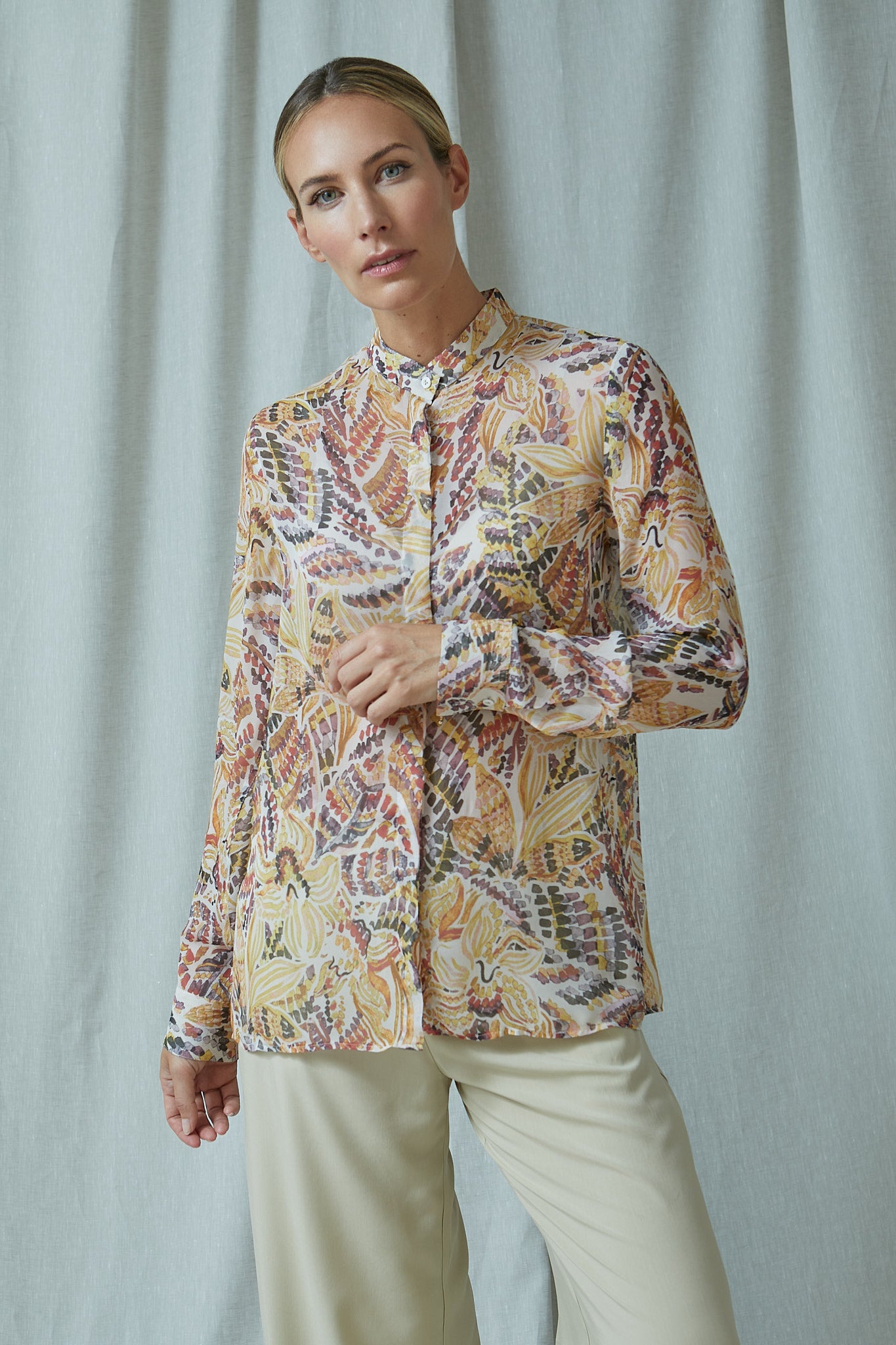 Fließende Langarmdruckbluse | gelb