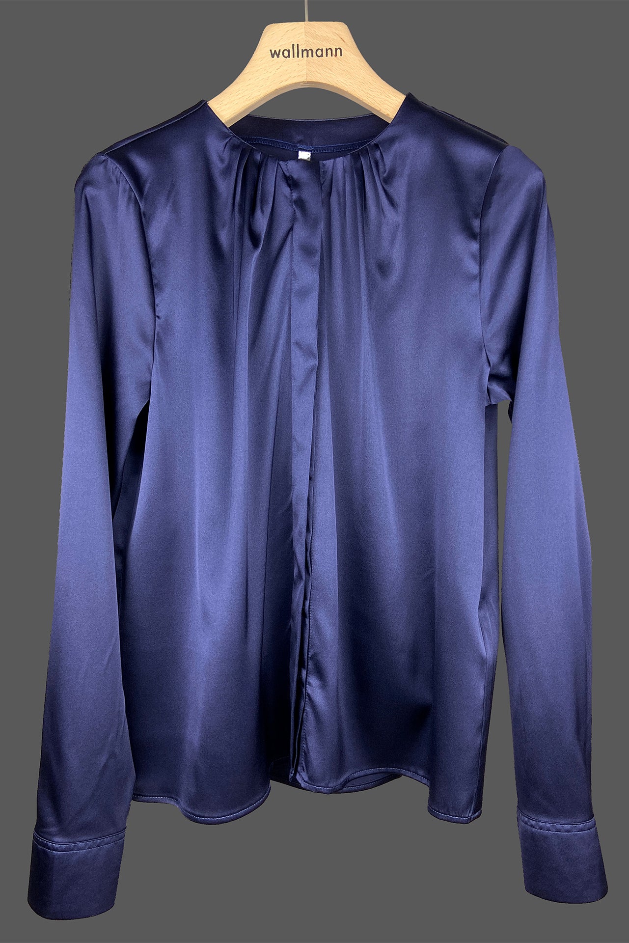 leger geschnittene seidenbluse, faltendetail an hals, dunkelblau, wallmann