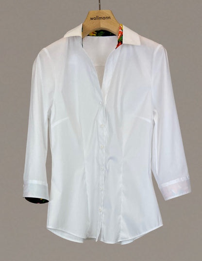 Stretchbluse mit farbigem Blumendruck