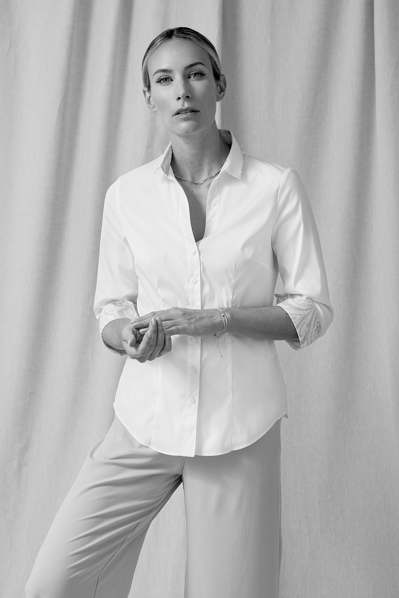 Stretchbluse mit Paisleydetail | blau