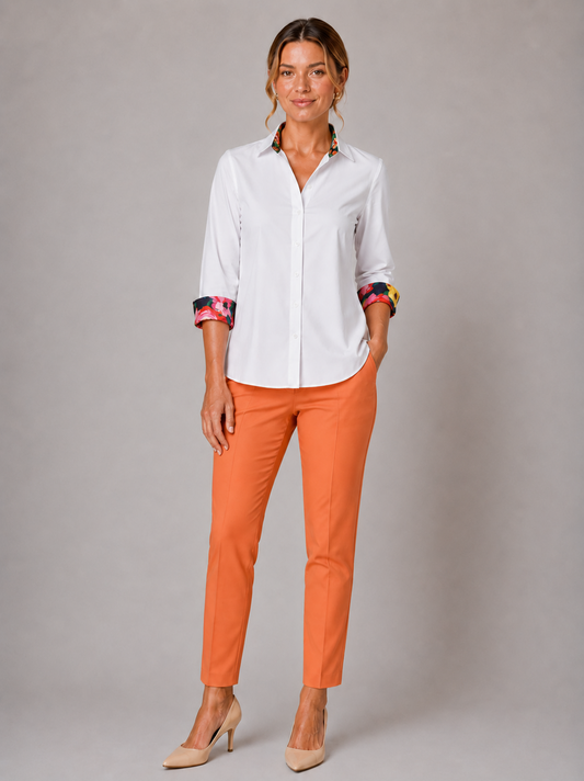 Stretchbluse mit farbigem Blumendruck