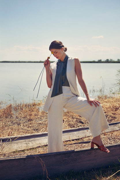 Gilet mit Gürtel | creme