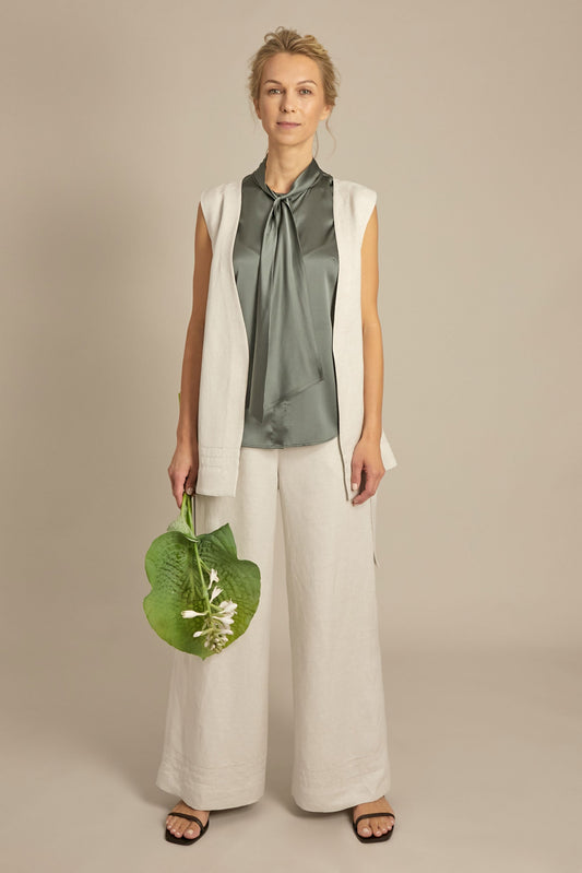 Gilet mit Gürtel | creme